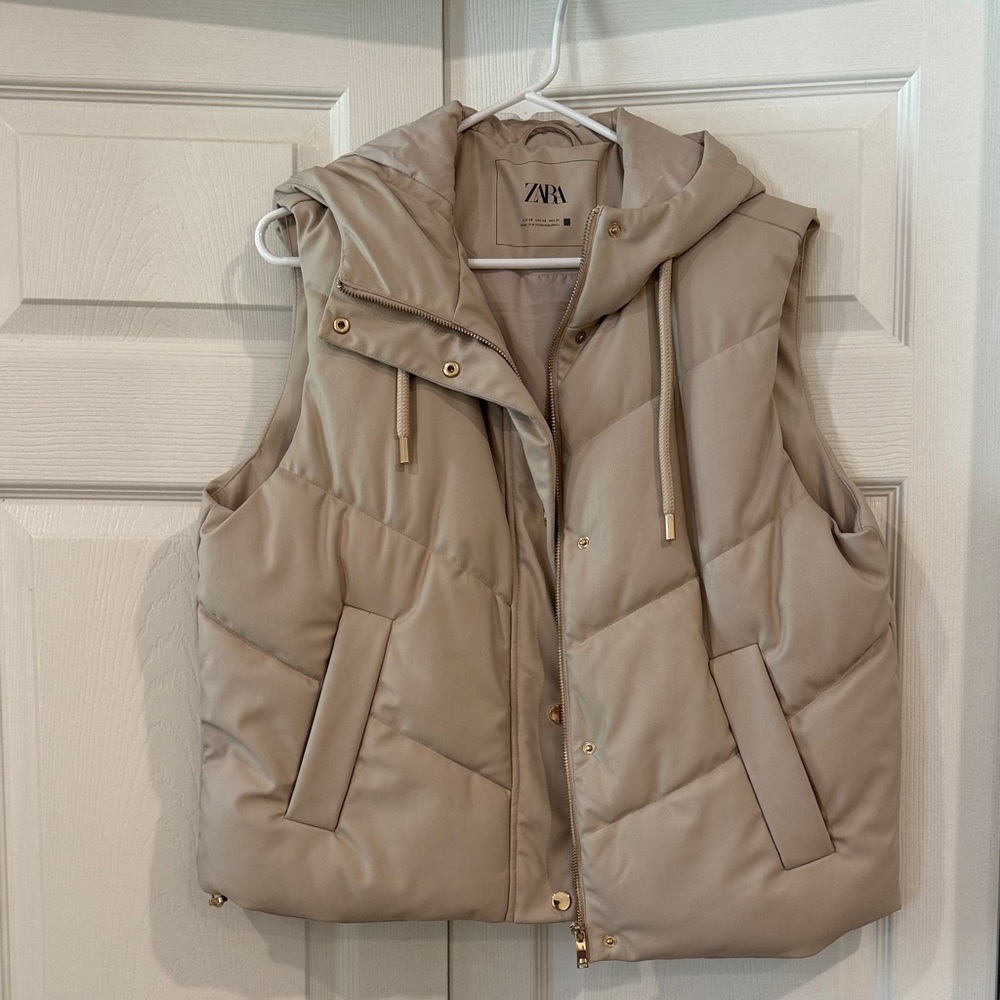 Zara Women's Beige Hooded Vest